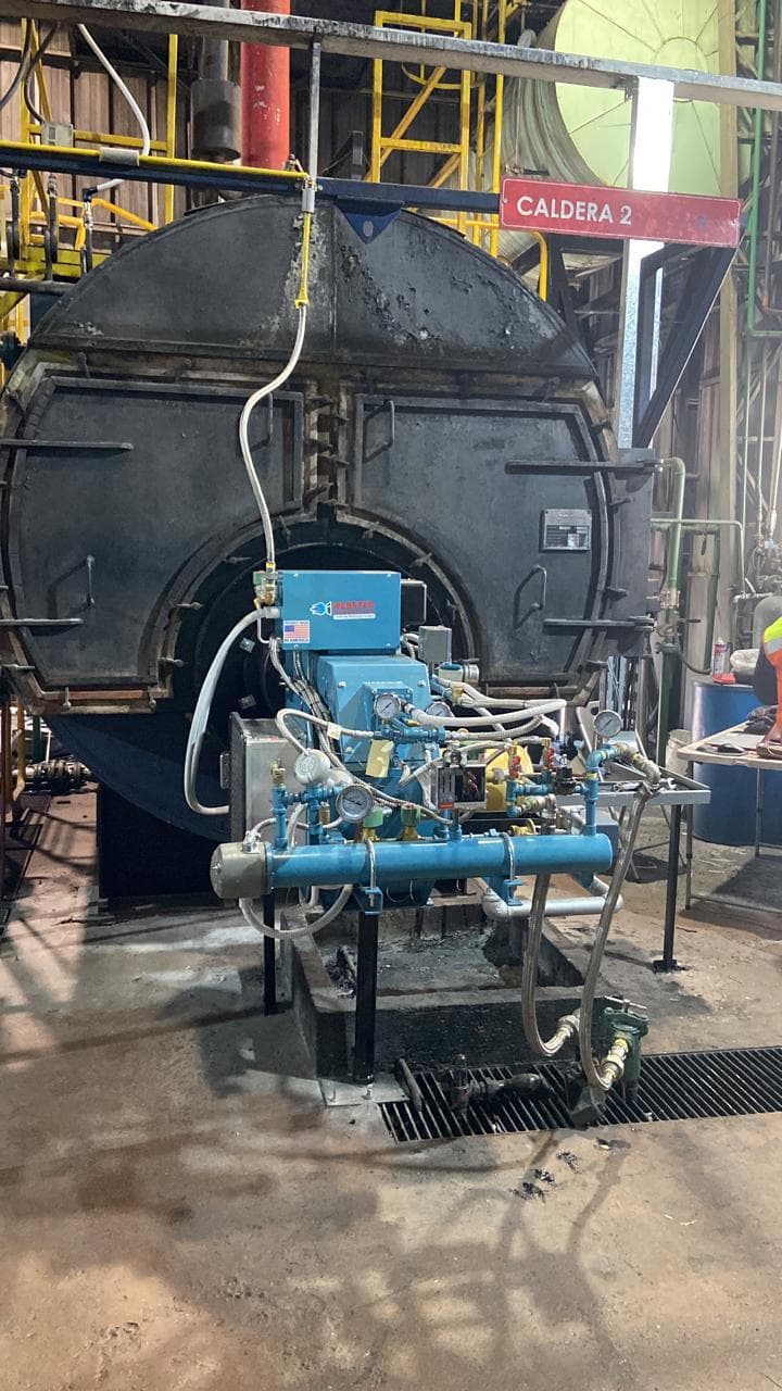 Sistema de combustión instalado en caldera industrial